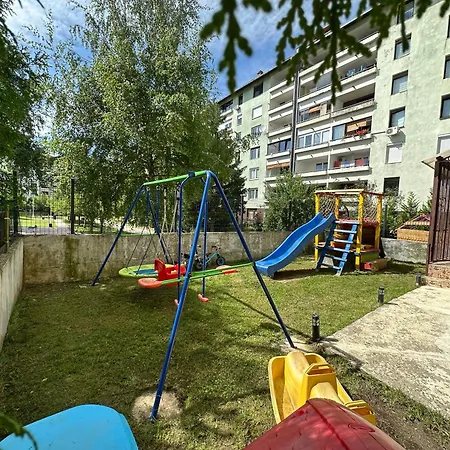 Dedic With Garden